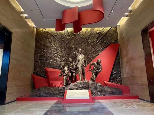 創新紅色展館 以文化創意設計重溫革命歷史，踐行初心使命